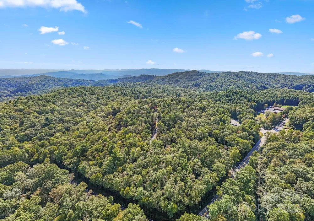 11763 Rosman Highway Lake Toxaway, NC 28747