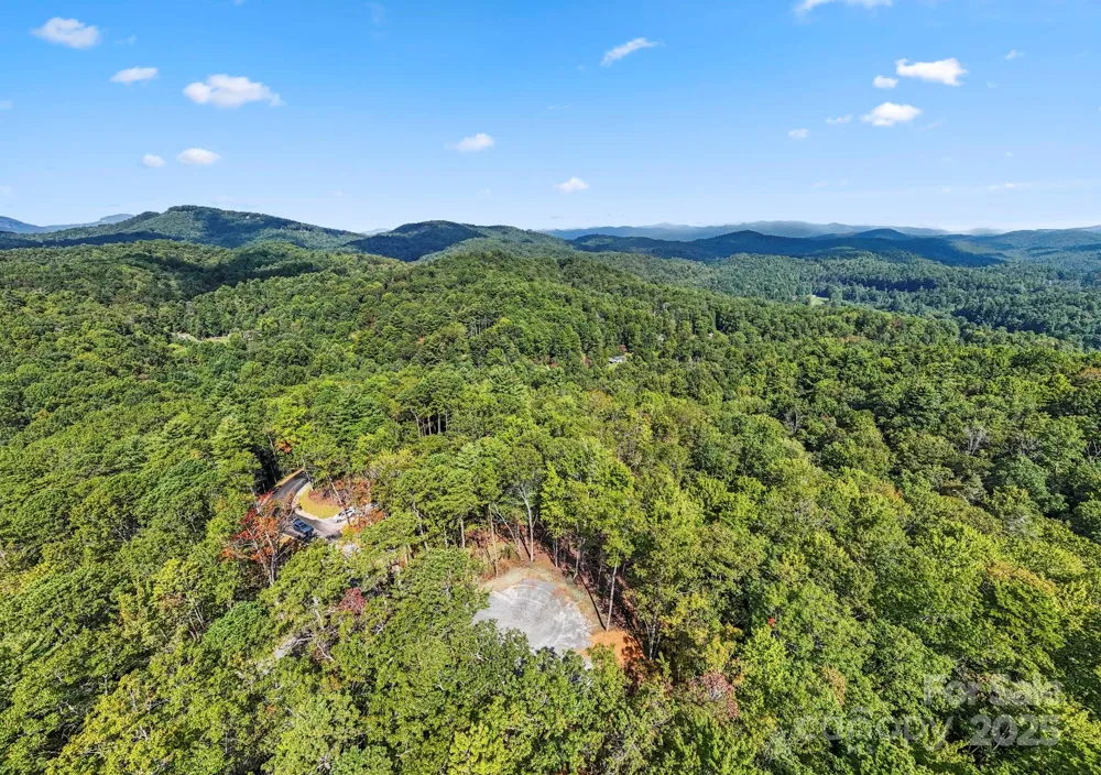 11763 Rosman Highway Lake Toxaway, NC 28747