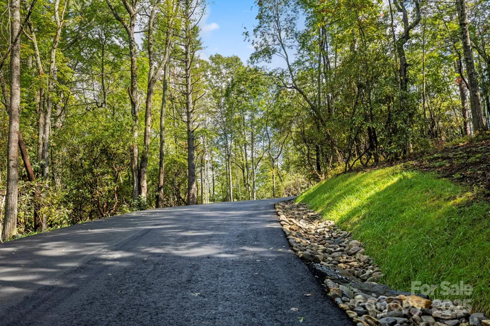 11763 Rosman Highway Lake Toxaway, NC 28747