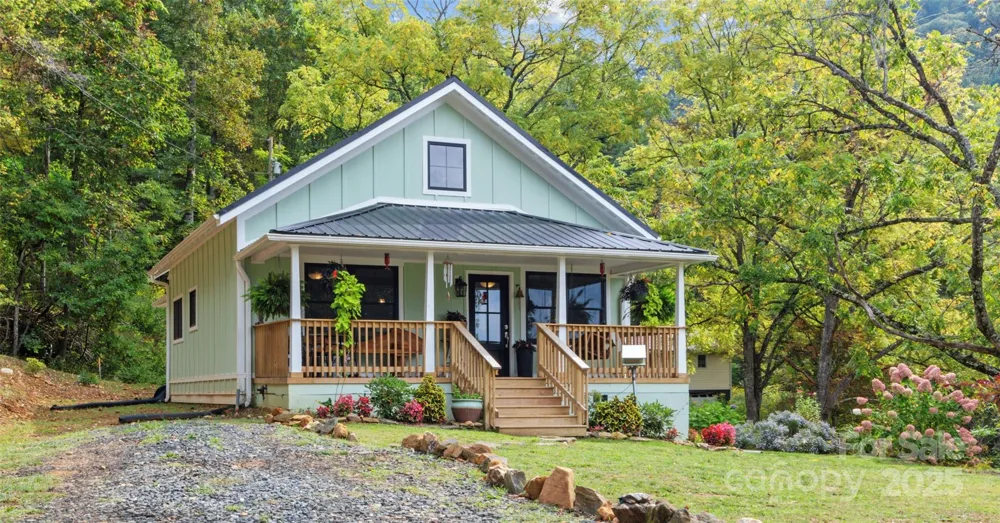 407 Terrell Drive Bakersville, NC 28705