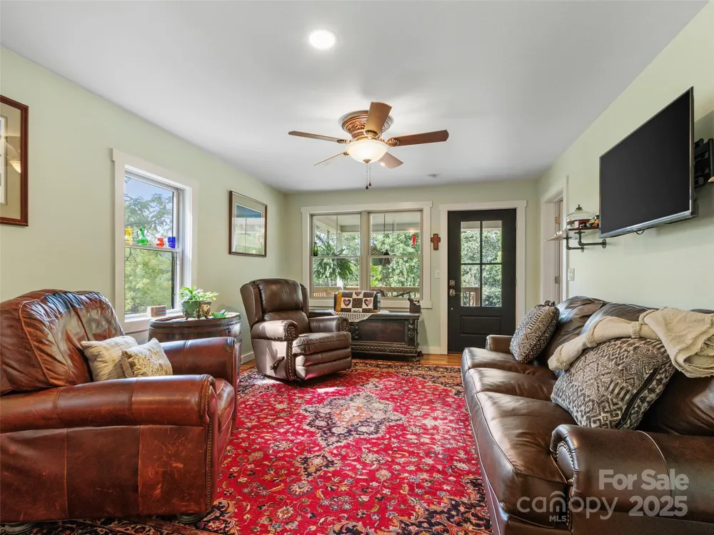 407 Terrell Drive Bakersville, NC 28705