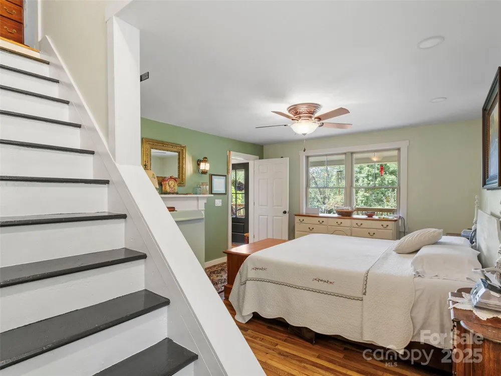 407 Terrell Drive Bakersville, NC 28705