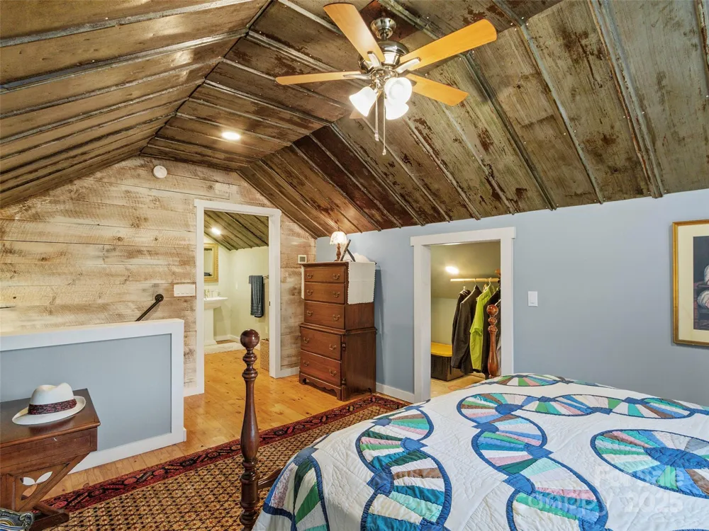 407 Terrell Drive Bakersville, NC 28705