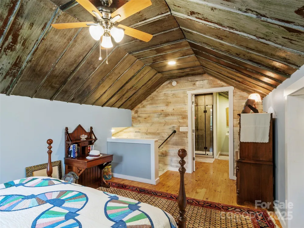 407 Terrell Drive Bakersville, NC 28705
