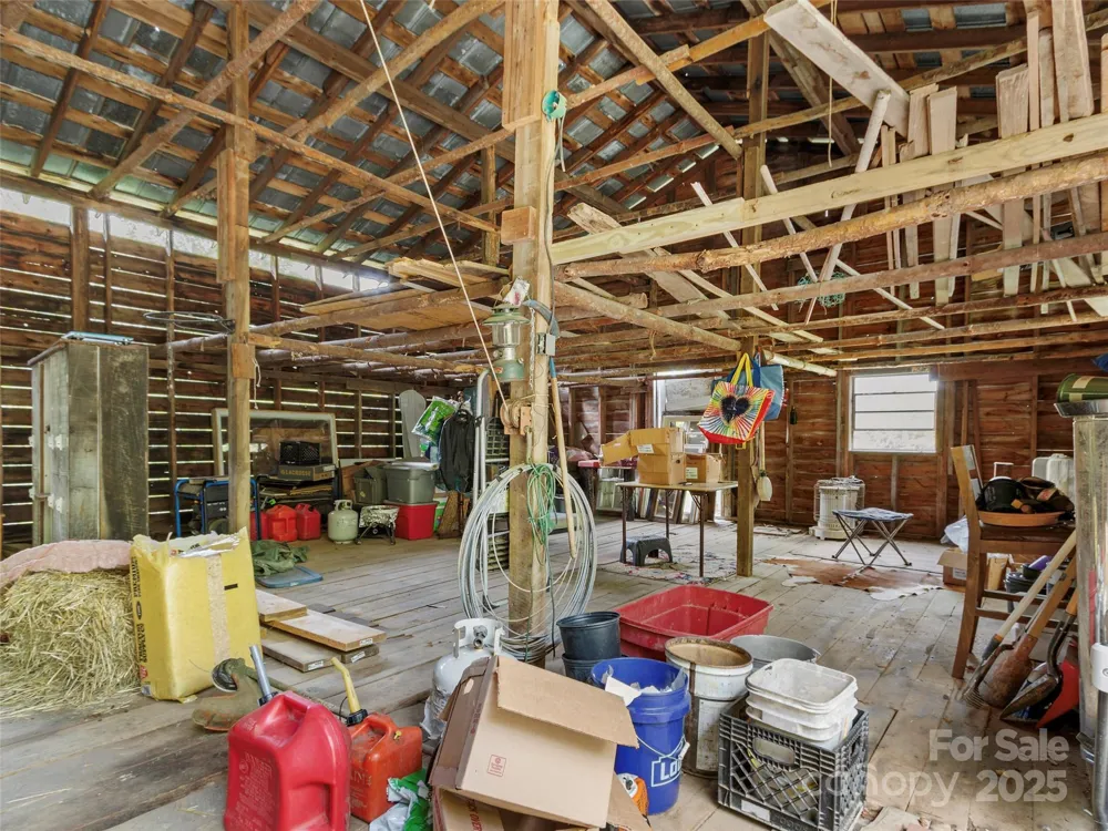 407 Terrell Drive Bakersville, NC 28705
