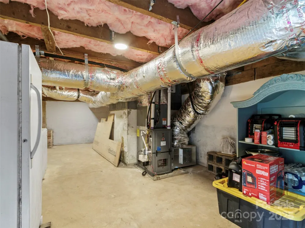 407 Terrell Drive Bakersville, NC 28705