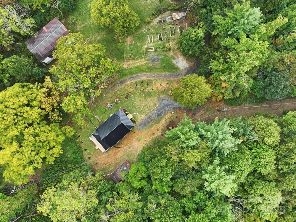 407 Terrell Drive Bakersville, NC 28705