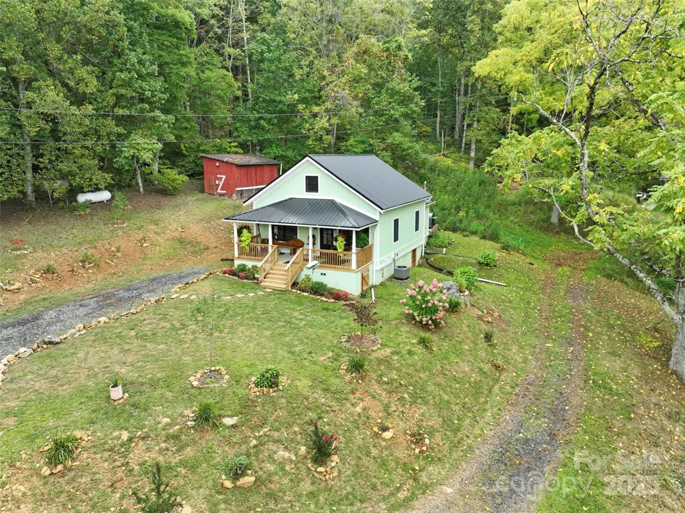 407 Terrell Drive Bakersville, NC 28705