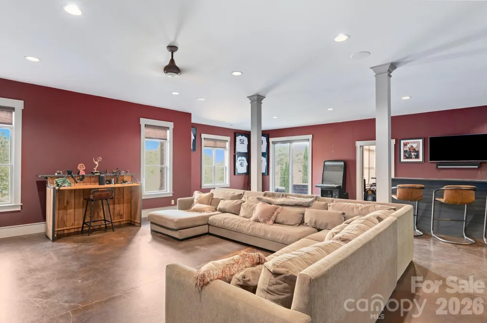31 Bradford Vistas Drive Fletcher, NC 28732