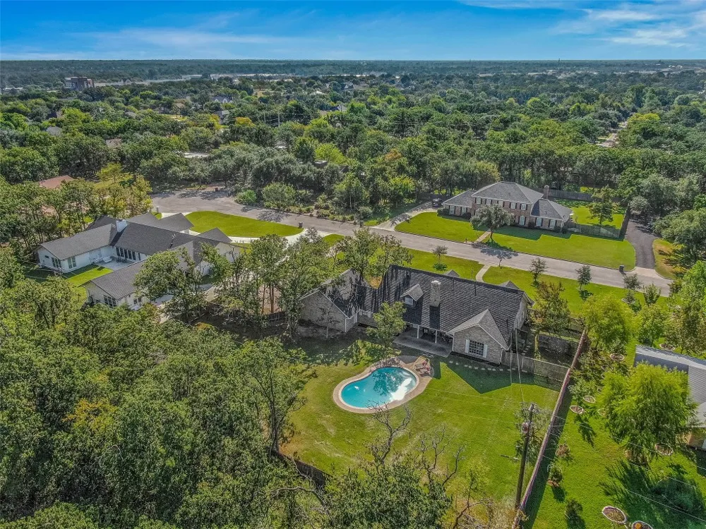 1403 Post Oak Circle College Station, TX 77840