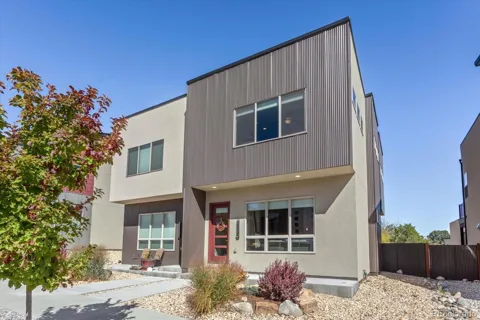 1120 Agate Lane