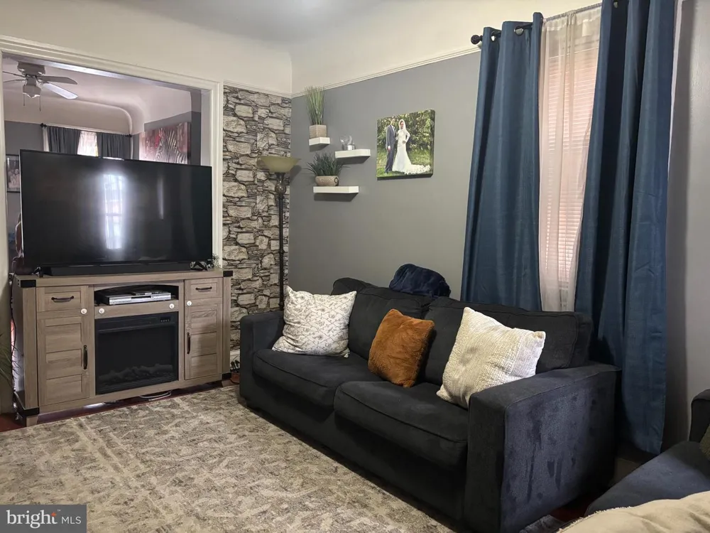 10 CLIFF STREET Trenton, NJ 08611