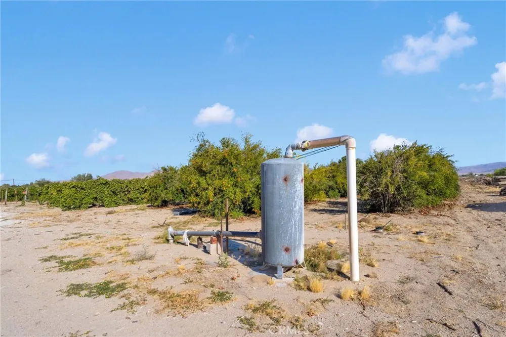 10099 Highland Avenue Lucerne Valley, CA 92356