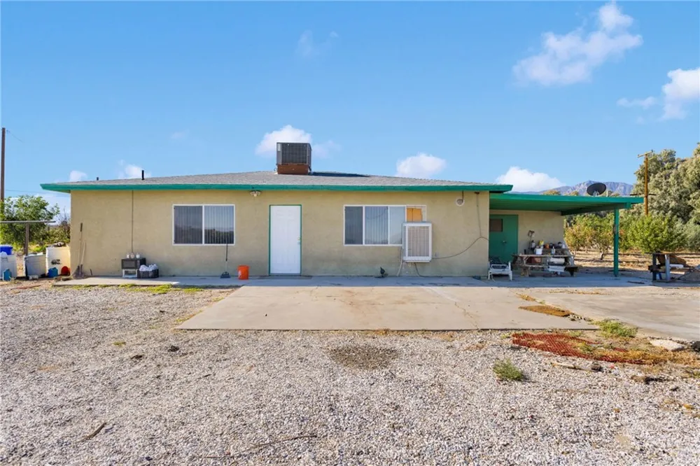 10099 Highland Avenue Lucerne Valley, CA 92356
