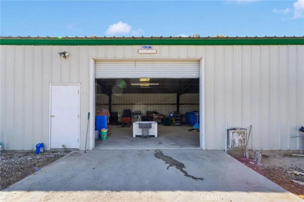 10099 Highland Avenue Lucerne Valley, CA 92356