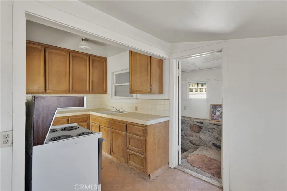 10099 Highland Avenue Lucerne Valley, CA 92356
