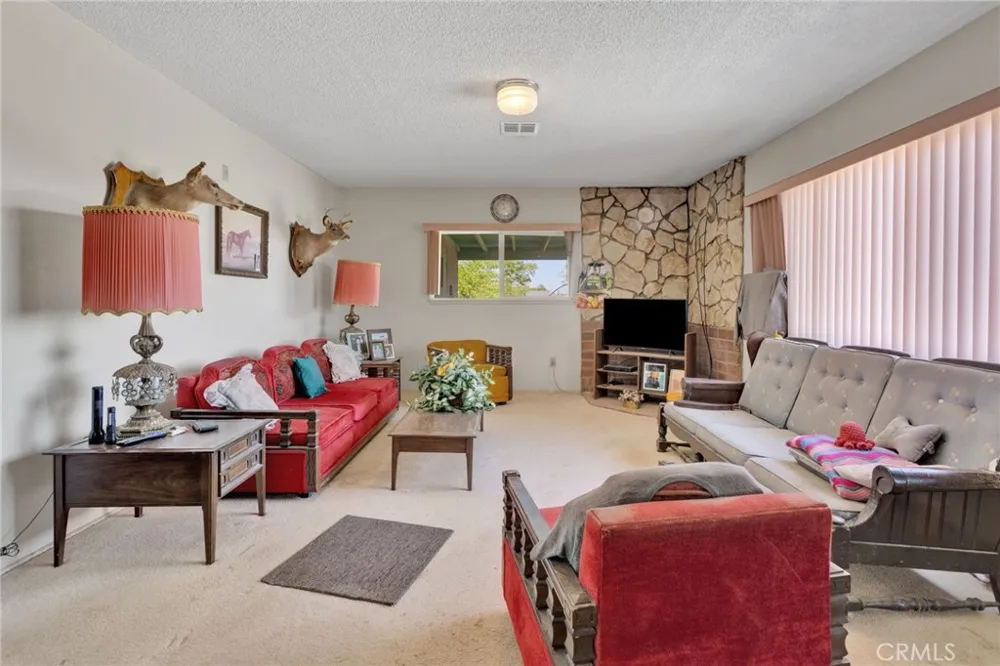 10099 Highland Avenue Lucerne Valley, CA 92356