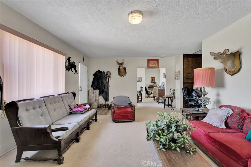 10099 Highland Avenue Lucerne Valley, CA 92356