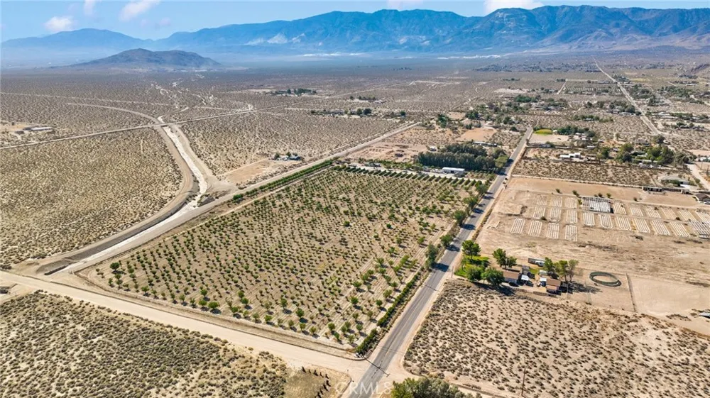10099 Highland Avenue Lucerne Valley, CA 92356