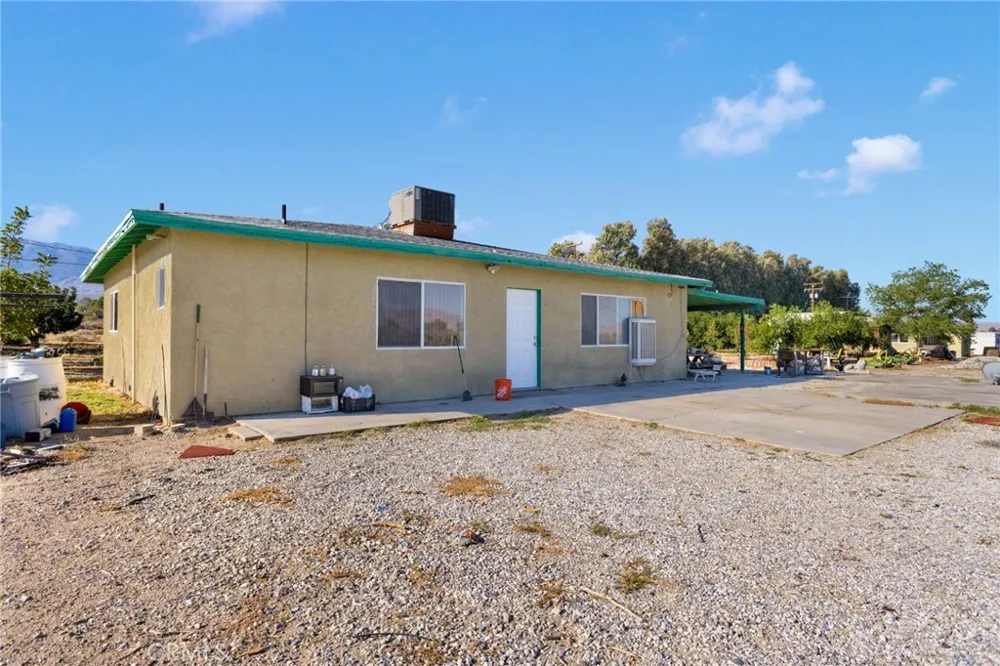 10099 Highland Avenue Lucerne Valley, CA 92356