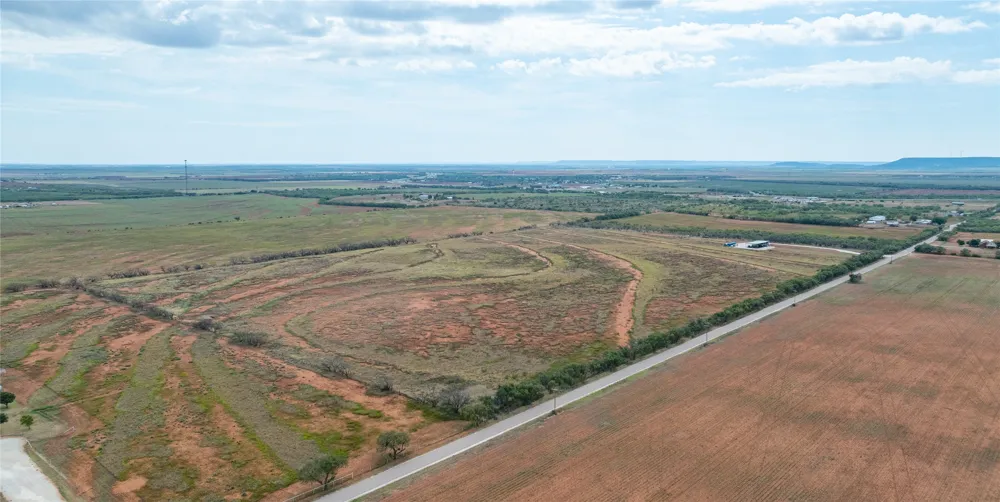 CR 107 Trent, TX 79561