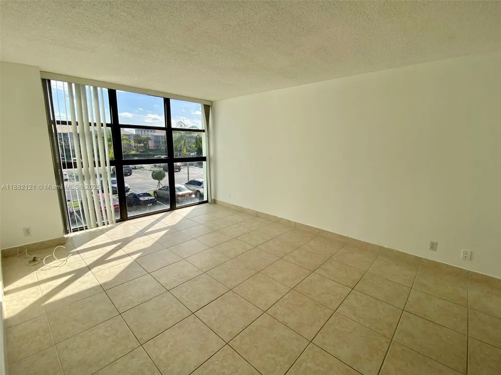200 Leslie Dr #228 Hallandale Beach, FL 33009
