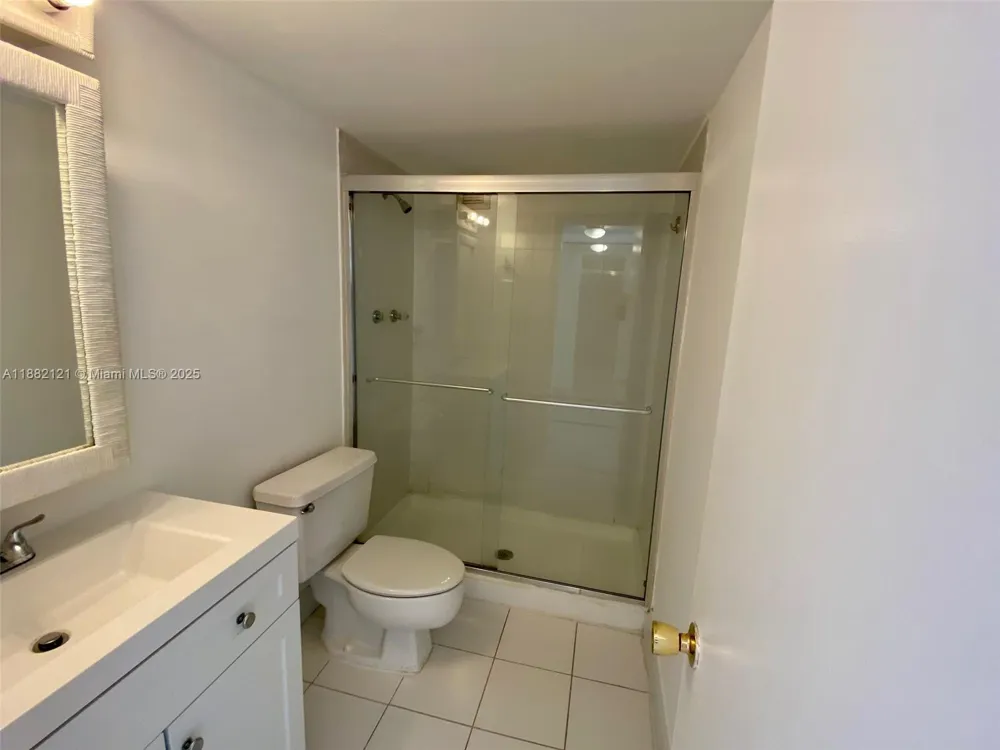 200 Leslie Dr #228 Hallandale Beach, FL 33009