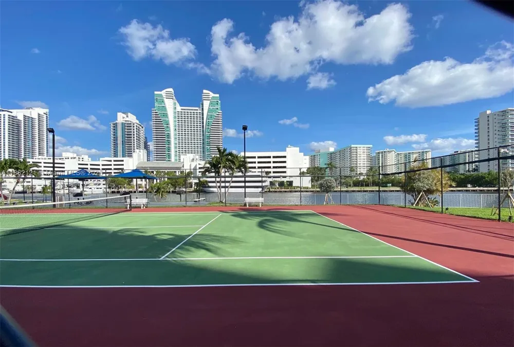 200 Leslie Dr #228 Hallandale Beach, FL 33009