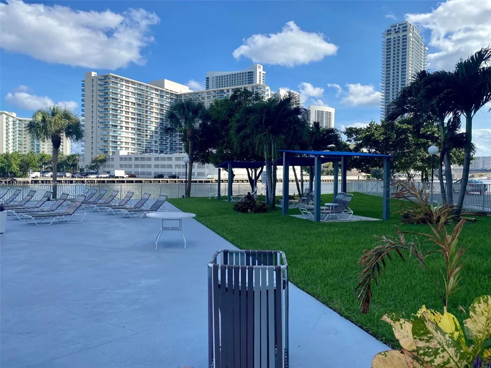 200 Leslie Dr #228 Hallandale Beach, FL 33009