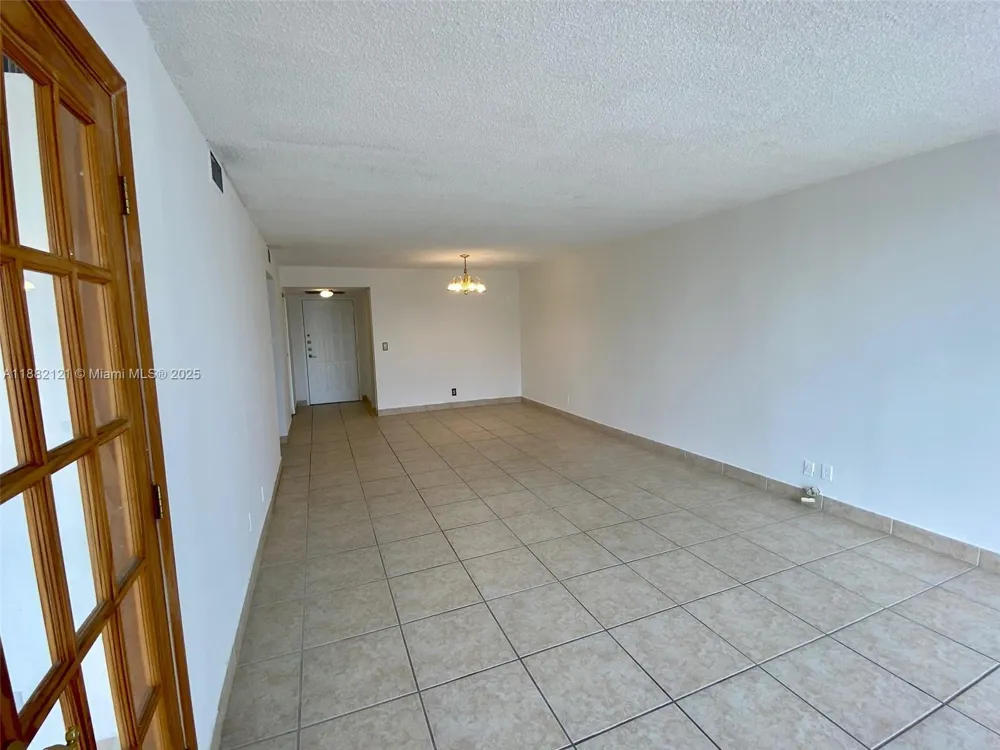 200 Leslie Dr #228 Hallandale Beach, FL 33009