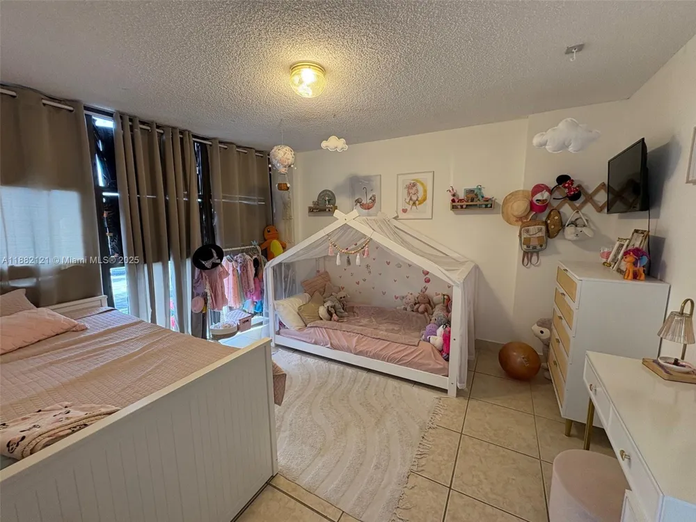 200 Leslie Dr #228 Hallandale Beach, FL 33009