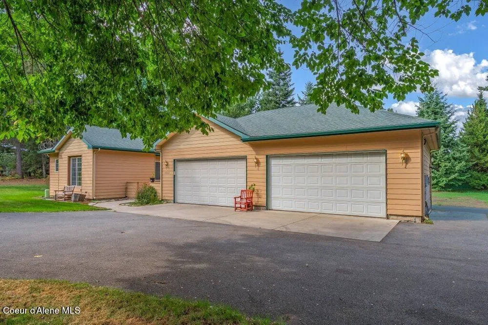 18321 W RICE AVENUE Hauser, ID 83854