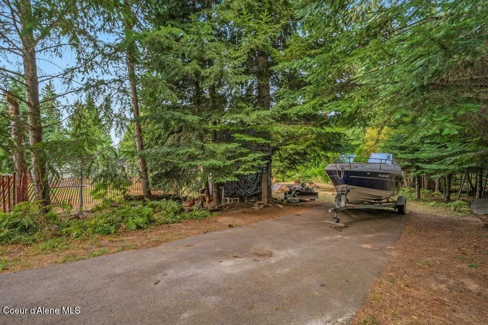 18321 W RICE AVENUE Hauser, ID 83854