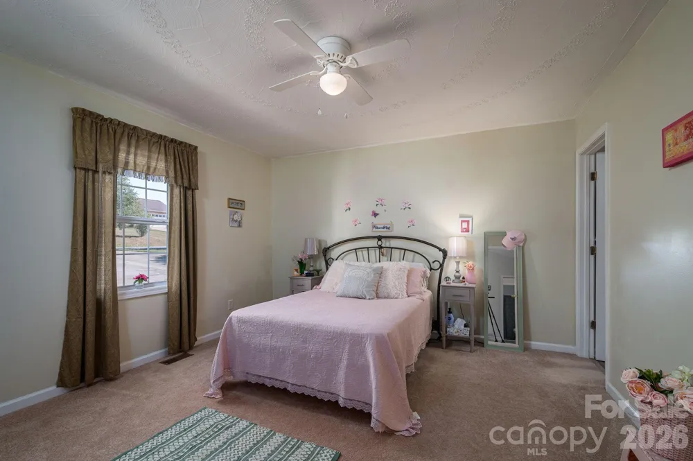 1371 Millrace Drive Conover, NC 28613