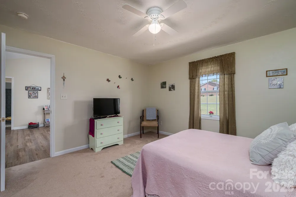 1371 Millrace Drive Conover, NC 28613