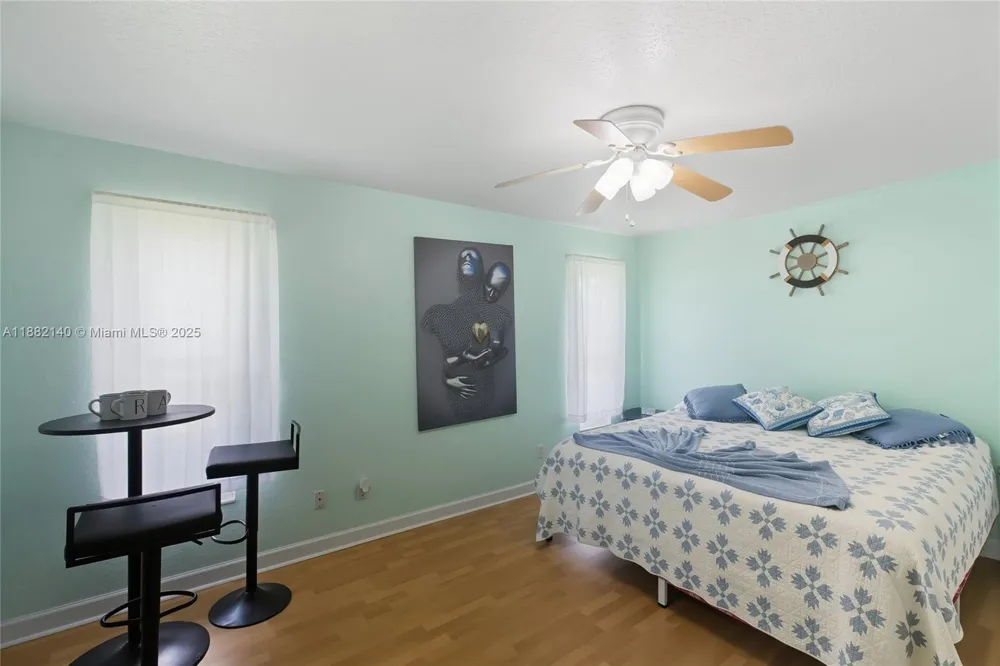 112 SW 34th LN Cape Coral, FL 33914