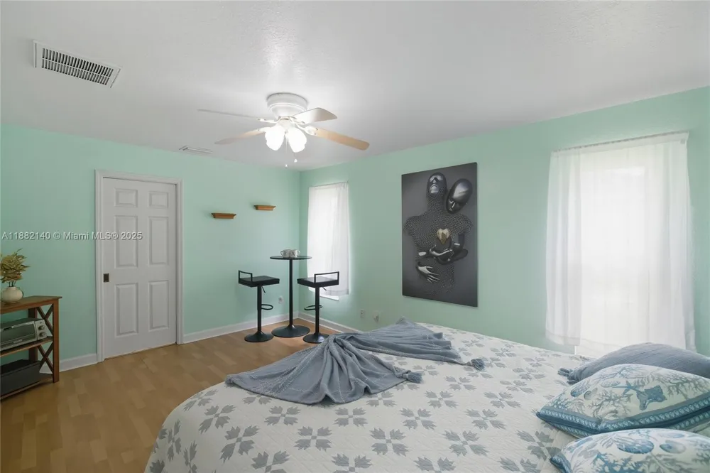 112 SW 34th LN Cape Coral, FL 33914