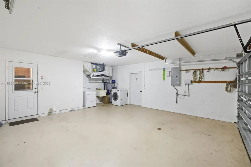 112 SW 34th LN Cape Coral, FL 33914