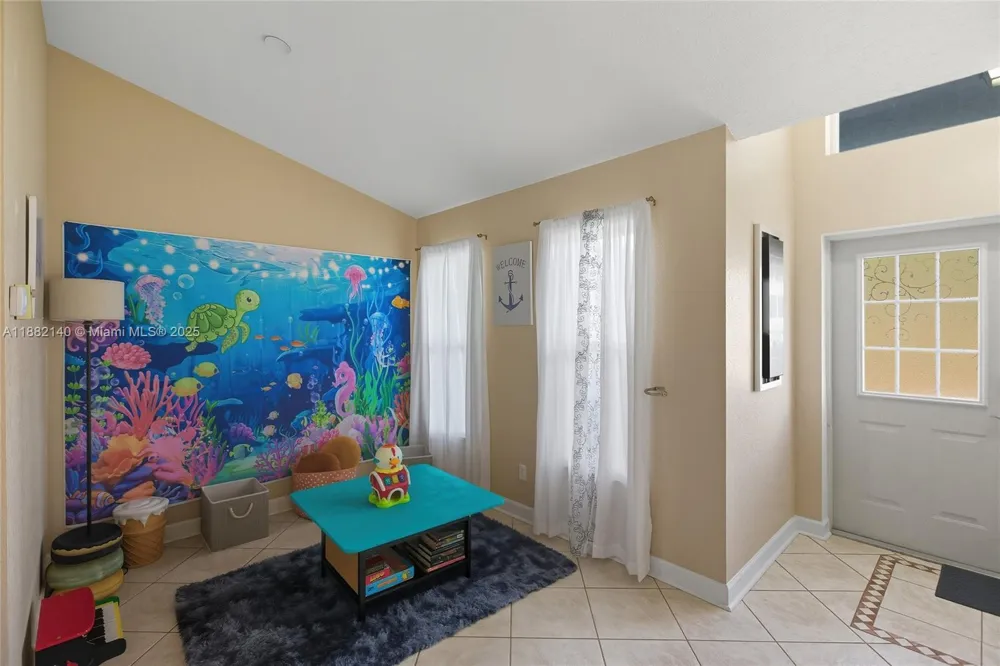 112 SW 34th LN Cape Coral, FL 33914