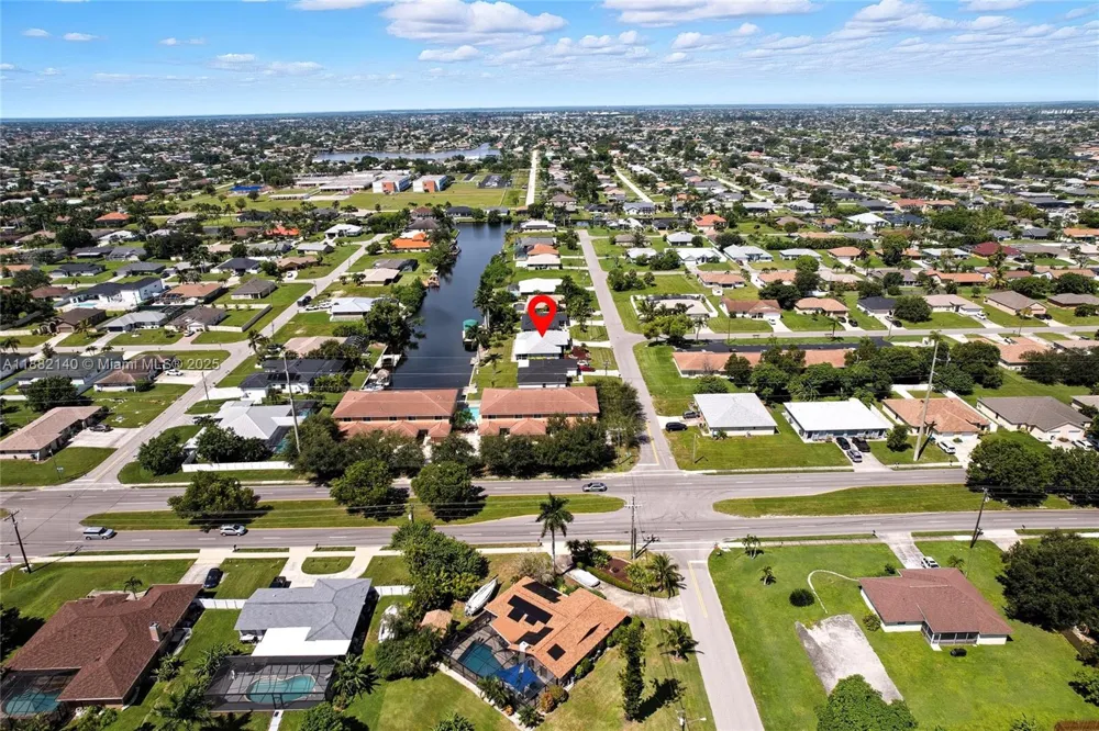 112 SW 34th LN Cape Coral, FL 33914