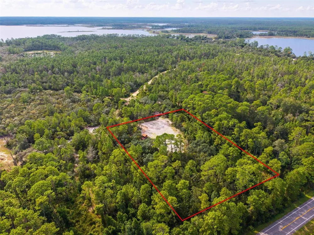 52215 STATE ROAD 19 Altoona, FL 32702