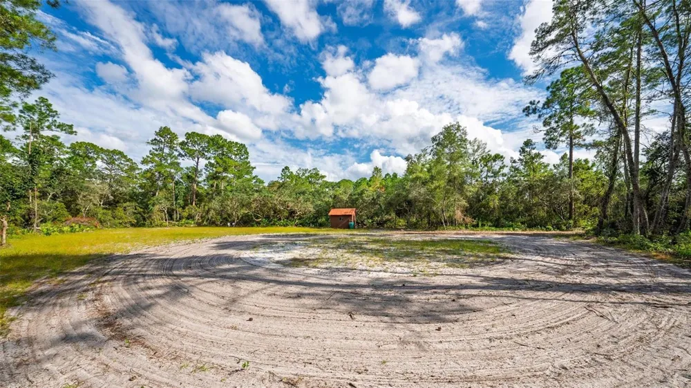 52215 STATE ROAD 19 Altoona, FL 32702