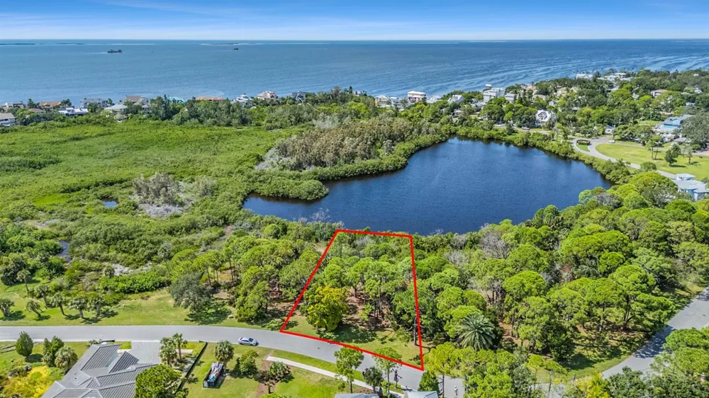 SEAVIEW DRIVE Crystal Beach, FL 34681