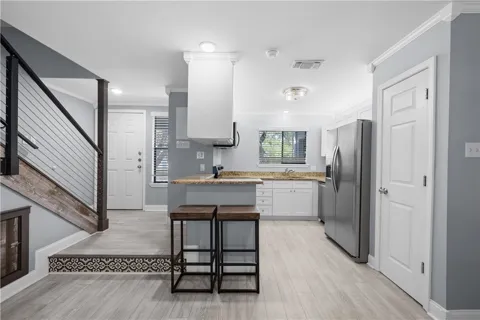 209 Forest Hills #121
