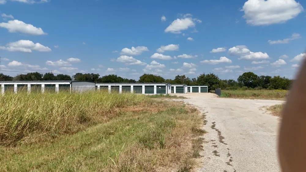 1122 Edwards Way Lexington, TX 78947