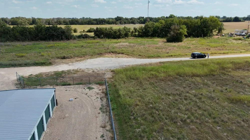 1122 Edwards Way Lexington, TX 78947