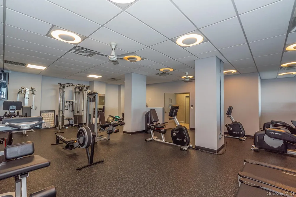 166-25 Powells Cove Boulevard #9E Beechhurst, NY 11357