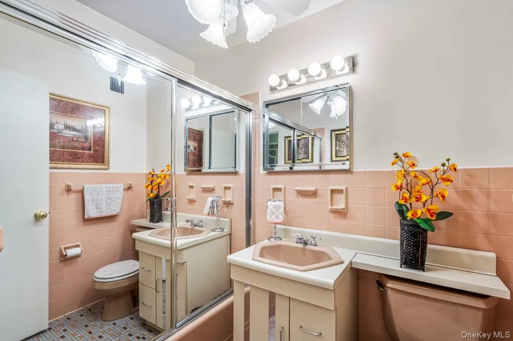 166-25 Powells Cove Boulevard #9E Beechhurst, NY 11357