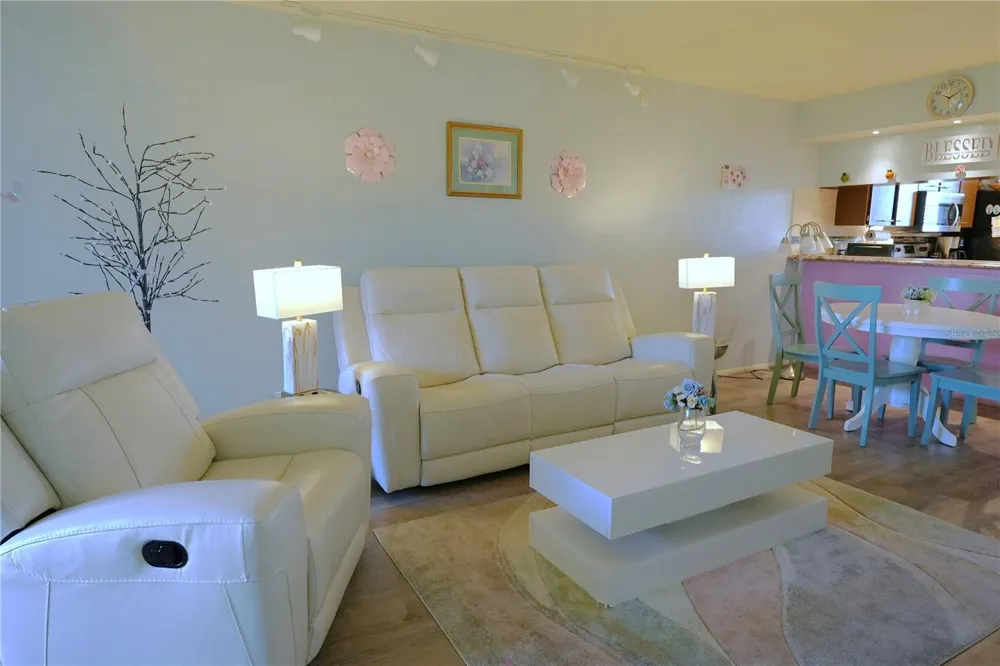 1999 KINGS HIGHWAY #16B Punta Gorda, FL 33980