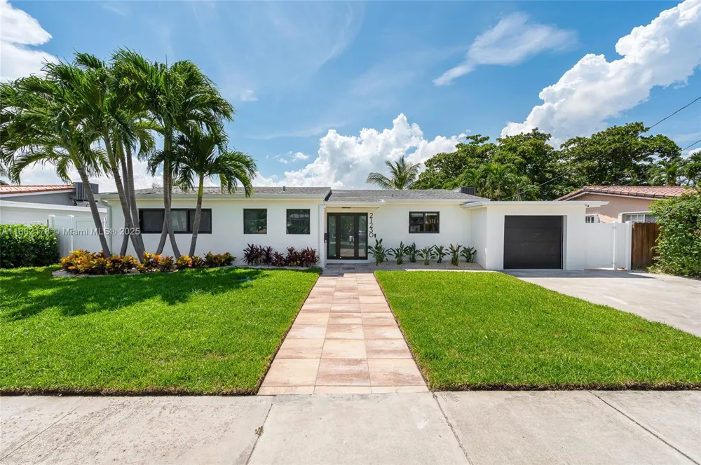 21230 NE 25th Ct Miami, FL 33180